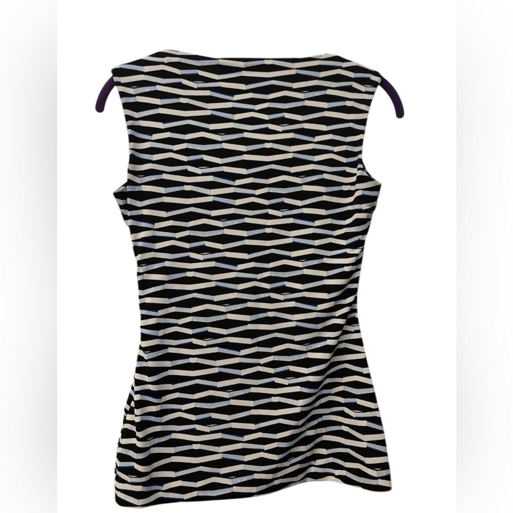 WHBM women’s top size XS.  Cute ! - Picture 2 of 6